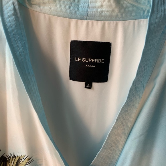 Le Superbe Robe - Picture 3 of 3